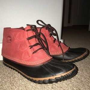 Almost brand new Sorel Boots!!